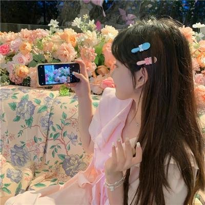 总之就是非常可爱～制服～